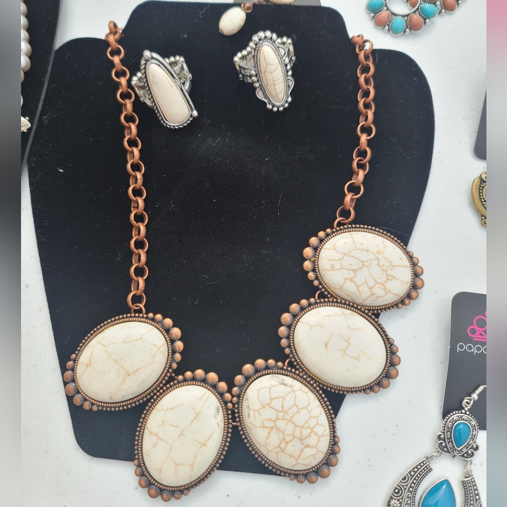 Necklace and 2 rings